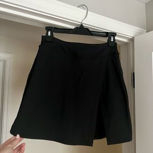 CALIA 15" Golf Skort with Slit. Size Small.